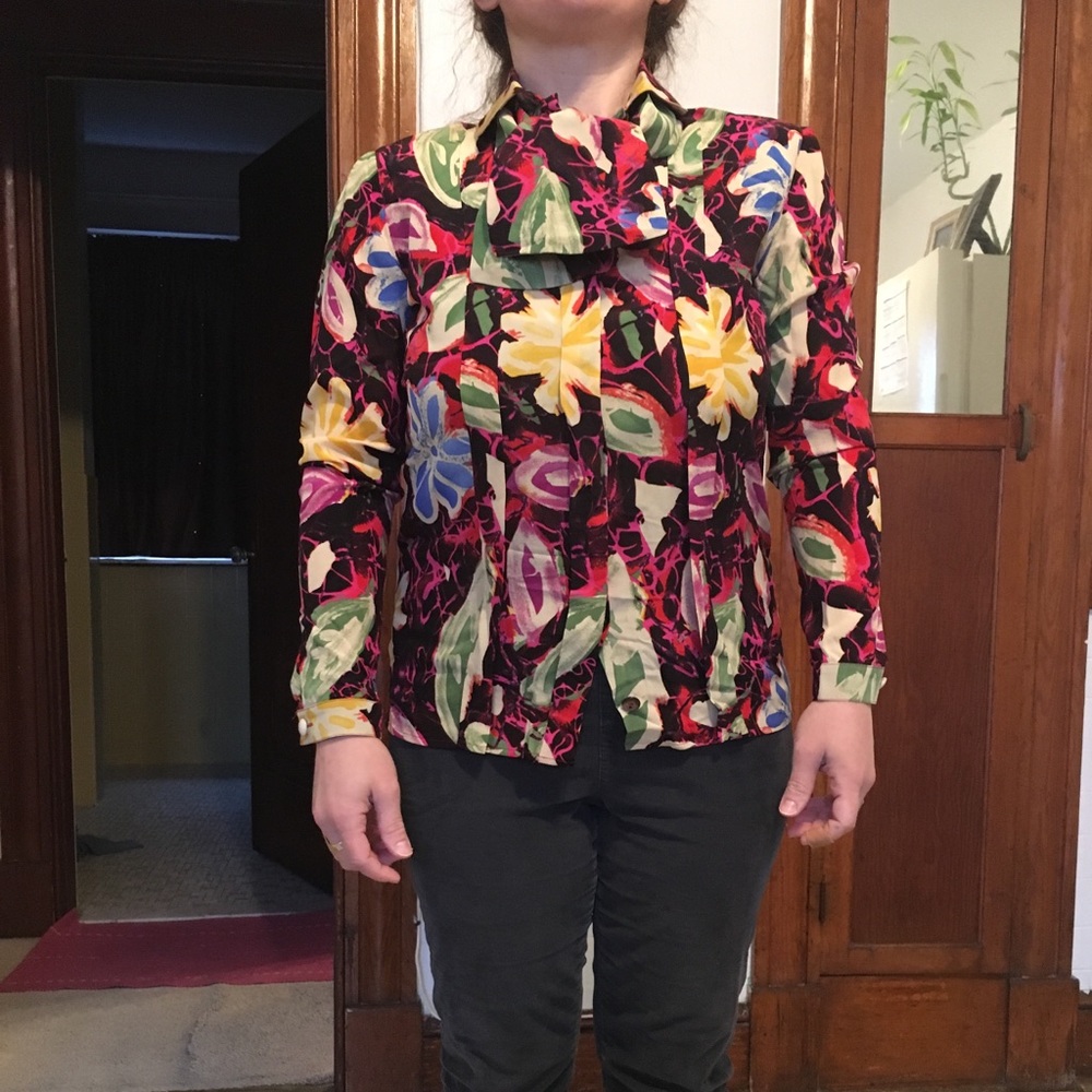 Vintage Emanuel Ungaro silk bow top.